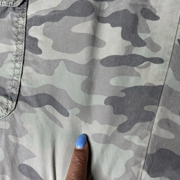 American Eagle camouflage pants - Picture 8 of 10
